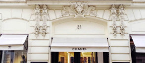 Власники Chanel мають намір відмовитися від виплат на тлі спаду ринку предметів розкоші