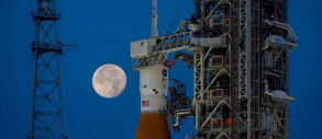 SpaceX зосередиться на будівництві міста на Місяці