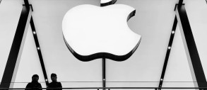 Apple стала другою компанією у світі, яка перевищила оцінку в $5 трлн