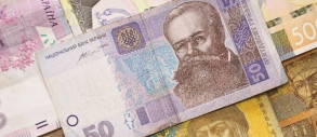 50 грн за 1 євро. НБУ встановив історичний мінімум курсу гривні